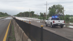 Recursos obtenidos por legalizar autos se asigne a rehabilitar carreteras