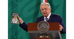 AMLO presume que recibirá 3 millones por regalías de su último libro