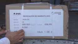 Legan papeletas para consulta de revocación de mandato