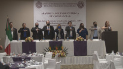 Asociación Mexicana de Contadores Públicos reconoce a socios por actualización y certificación