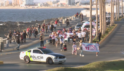 Marchan por la visibilidad trans en Mazatlán