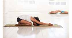 Adquiere fuerza y tonifica tus brazos con estas 4 poses de yoga