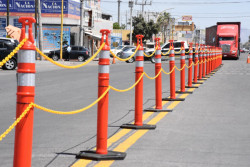 Pintan franja peatonal frente a Central de autobuses