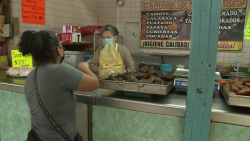 Buenas ventas en mercado "Miguel Hidalgo" de Mazatlán.