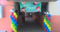 Celebran el día del niño en escuelas de nivel básico