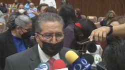 Son" inventos" que se esté ofreciendo la alcaldía de Culiacán a diputados: Feliciano C.