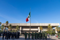 Autoridades conmemoran el 77 aniversario luctuoso de los pilotos del escuadrón aéreo 201