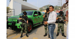 ¿Cómo los ves? Uniformes de policía turística de SLP perturban la población