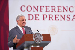 Lamenta AMLO asesinato de 2 periodistas en Veracruz