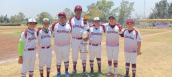 El manager José Ángel Chavarín sigue sumando Trofeos Nacionales