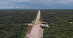 López Obrador asegura que tramo 5 del Tren Maya no se detendrá pese a amparos