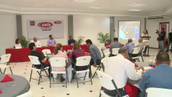 Capacitará CMIC a operadores de maquinaria pesada con simuladores.
