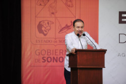 Gobierno de Sonora da certidumbre legal a familias sonorenses: Alfonso Durazo