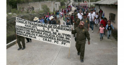 Niños de Guerrero se alistan para ser parte de la policía comunitaria