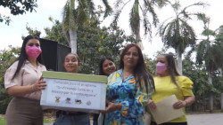 UBU participa en la campaña “Grafiti-Tejido: El arte tejido Callejero”