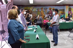 Atiende alcalde de peticiones de Cajemenses