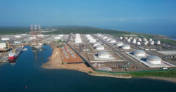 AMLO inaugura Dos Bocas prometiendo dejar de importar gasolinas en 2023