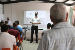Brindan capacitación a reos del penal de Aguaruto para que formen su proyecto de vida