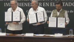 Federaliza Sinaloa los servicios de salud