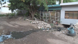Más de 10 días con fuga de aguas negras