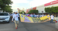Marchan ciudadanos en Ahome a favor del desarrollo y la industrialización de la región