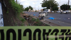 Mure una pareja hombre  y mujer en accidente automovilístico