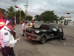 Accidente de transito solo deja solo daños materiales