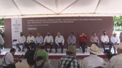 Entregan semilla a productores temporaleros