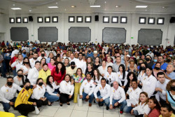 Entregan en bonos  9 mdp a trabajadores del STASAC