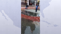 (Vídeo) Nuevo paso peatonal no permite circular el agua