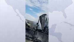 Se incendia tráiler cerca de Las Labradas