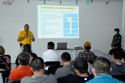 Imparten curso de capacitación