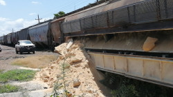 Se descarrila el tren en Aguaruto