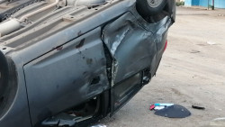 Aparatoso accidente por la Jesús Kumate