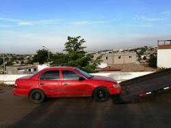 Recuperan carro Toyota robado