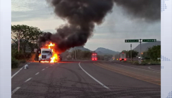 Se incendia tráiler en la libre Mazatlán – Culiacán