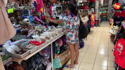 Aumentan ventas de souvenir en el Tianguis de Recuerdos