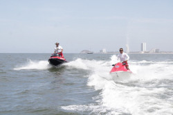 Localizan cuerpo sin vida en el mar