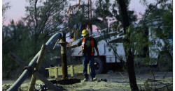 Anuncian más bombeo y cemento tras la re-inundación de la mina Sabinas