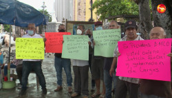Ex ferrocarrileros en Mazatlán se suman a manifestación simultánea en el país
