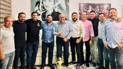 Reunión con "banderos" es para sacar adelante proyectos en beneficio del gremio: Alcalde LGBT