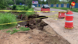 Acude Obras Públicas a Socavón en Avenida Clouthier
