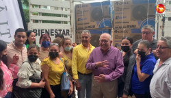 Ayuntamiento de Mazatlán entrega minisplits a escuelas