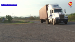 Por las lluvias, hay baches en las carreteras de Sinaloa