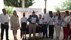 En Primaria de la Col. Urías, IMJU entrega útiles escolares
