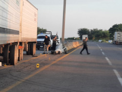 Muere joven arrollado por un camión de paquetería