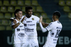 Dorados liga tercera victoria tras vencer 4-1 a Mineros