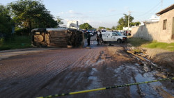 Muere en accidente aplastado por su propio vehículo