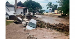 Tres muertos tras el paso del huracán Roslyn en Nayarit