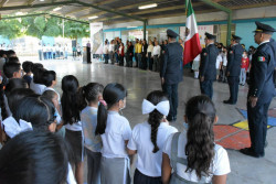Fomentan valores cívicos en estudiantes de la escuela José María Maytorena Tapia